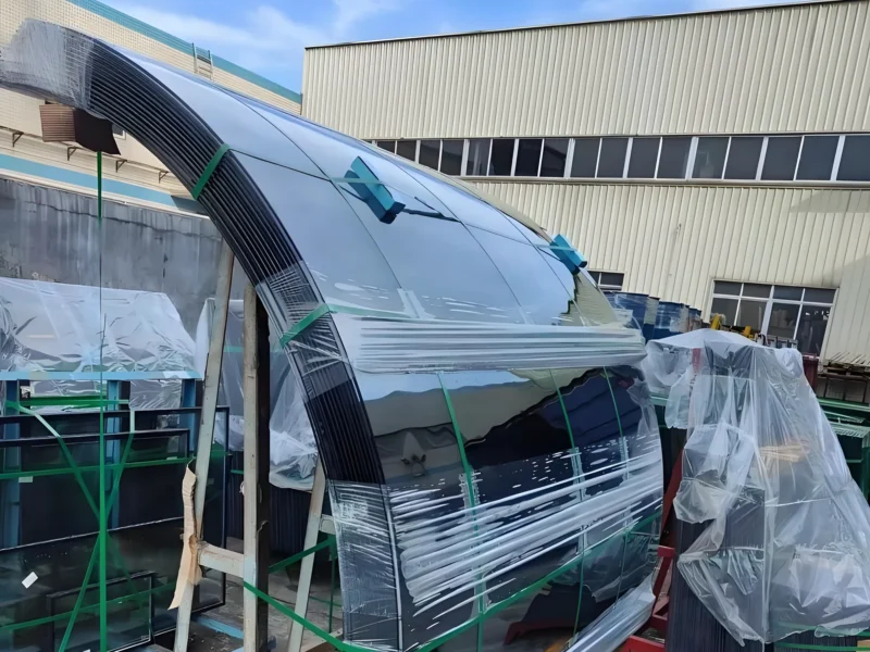 1-2 Inch Clear Curved Tempered Glass 1-2 Inch Clear Curved Tempered Glass