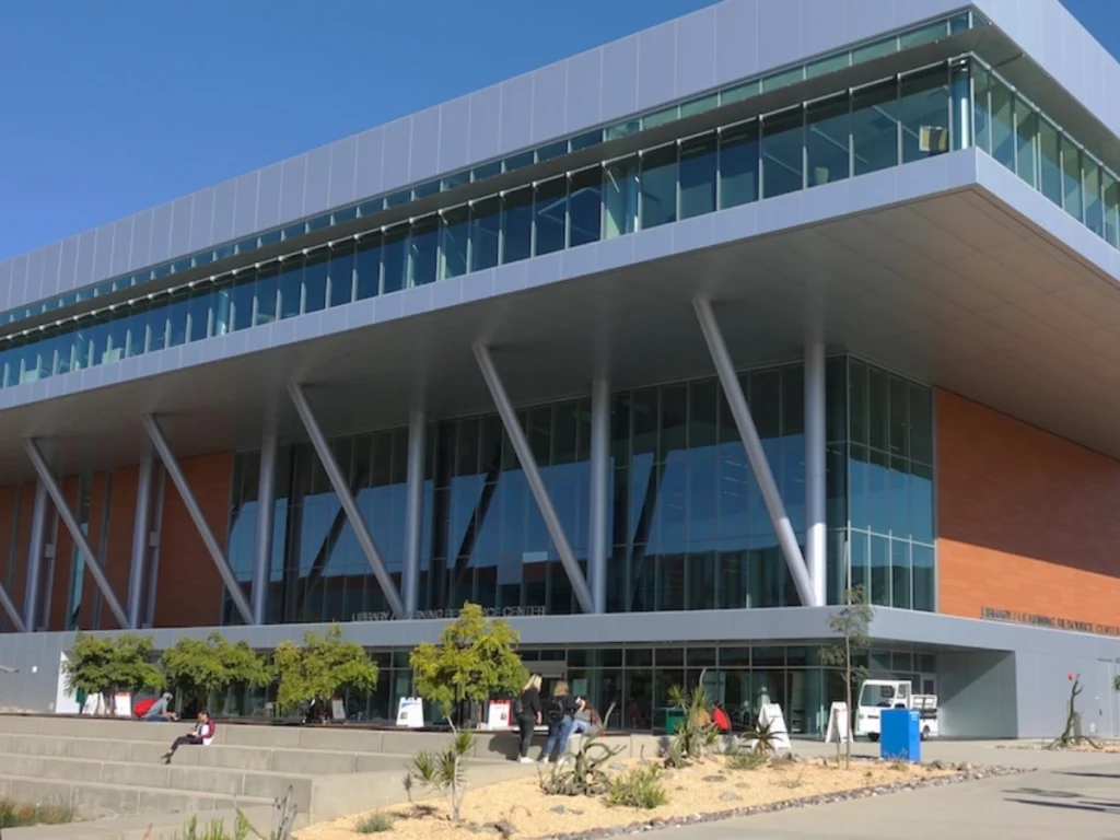 insulated laminated glass commercial building