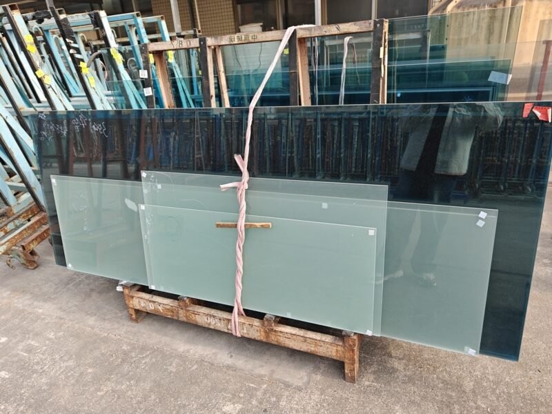 Frosted 8mm tempered glass sheet