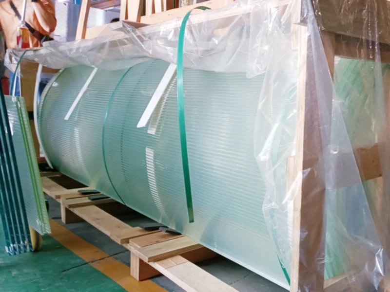 10mm curved fluted tempered glass