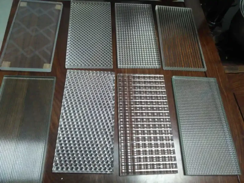 Textured cross reed style glass