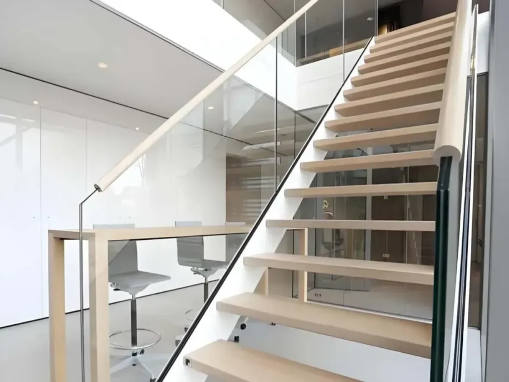 U Channel Laminated Glass Railing System