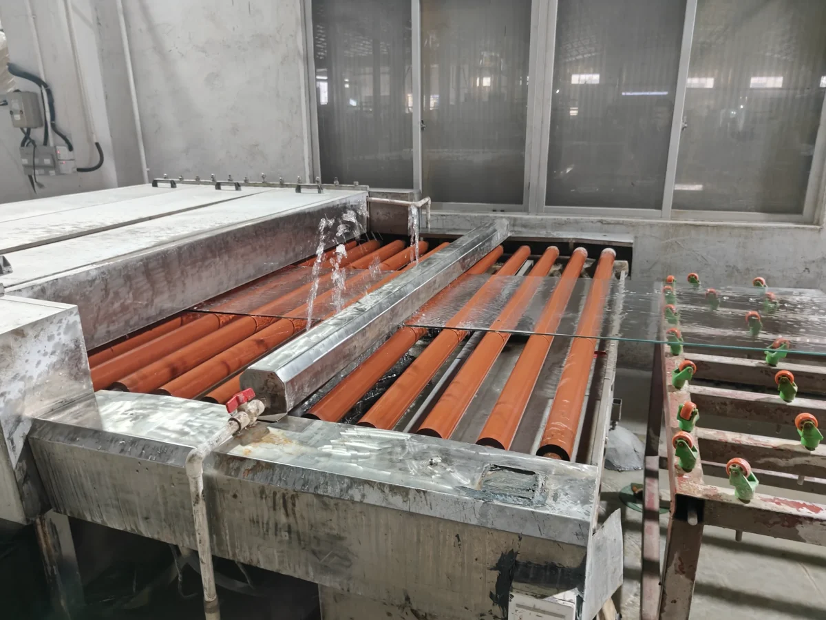 Glass washing machine